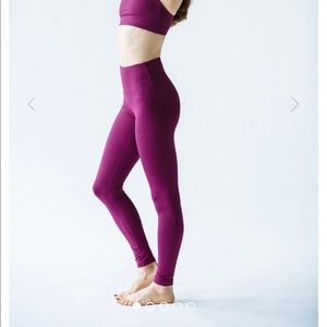 Montiel High Waist Victory Leggings